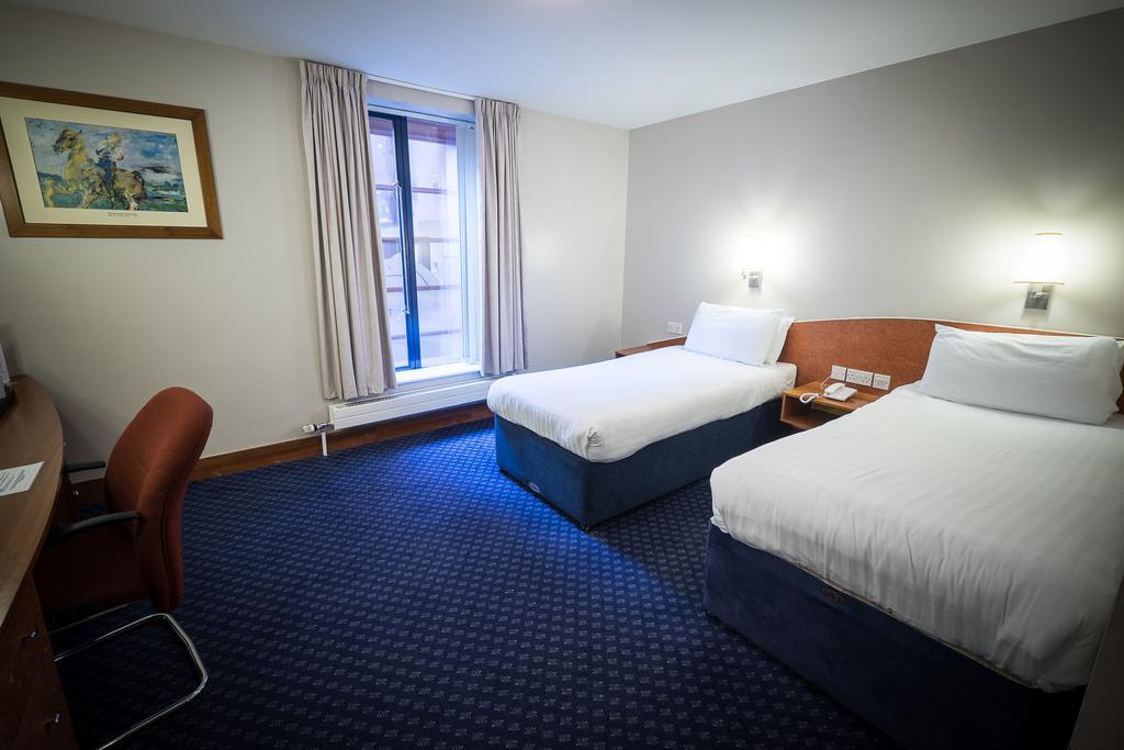Travelodge Derry ภายนอก รูปภาพ