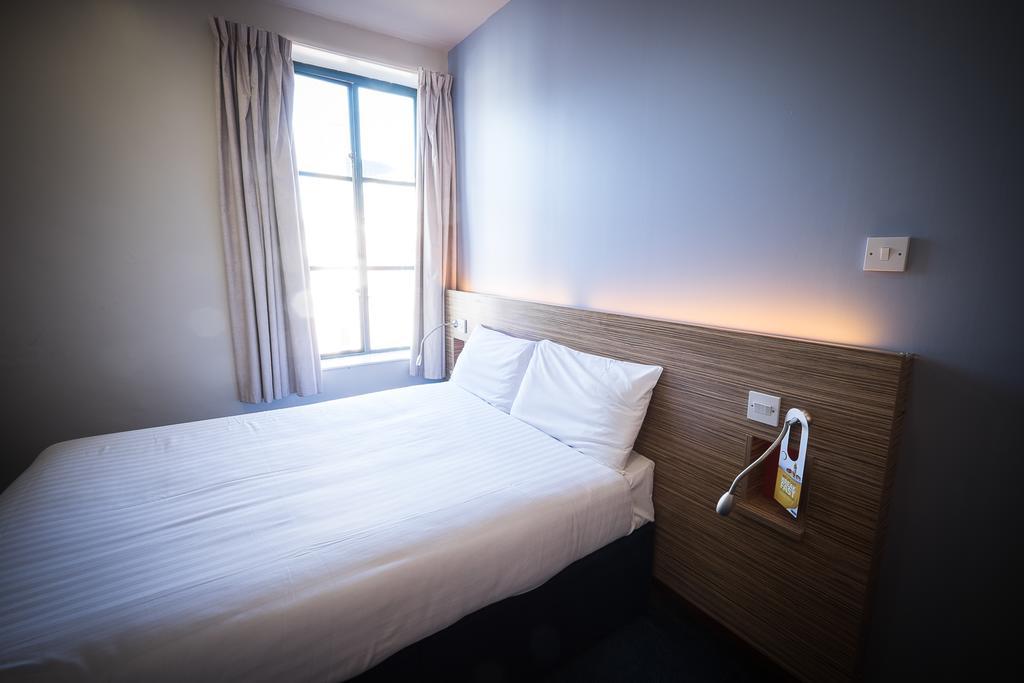 Travelodge Derry ภายนอก รูปภาพ